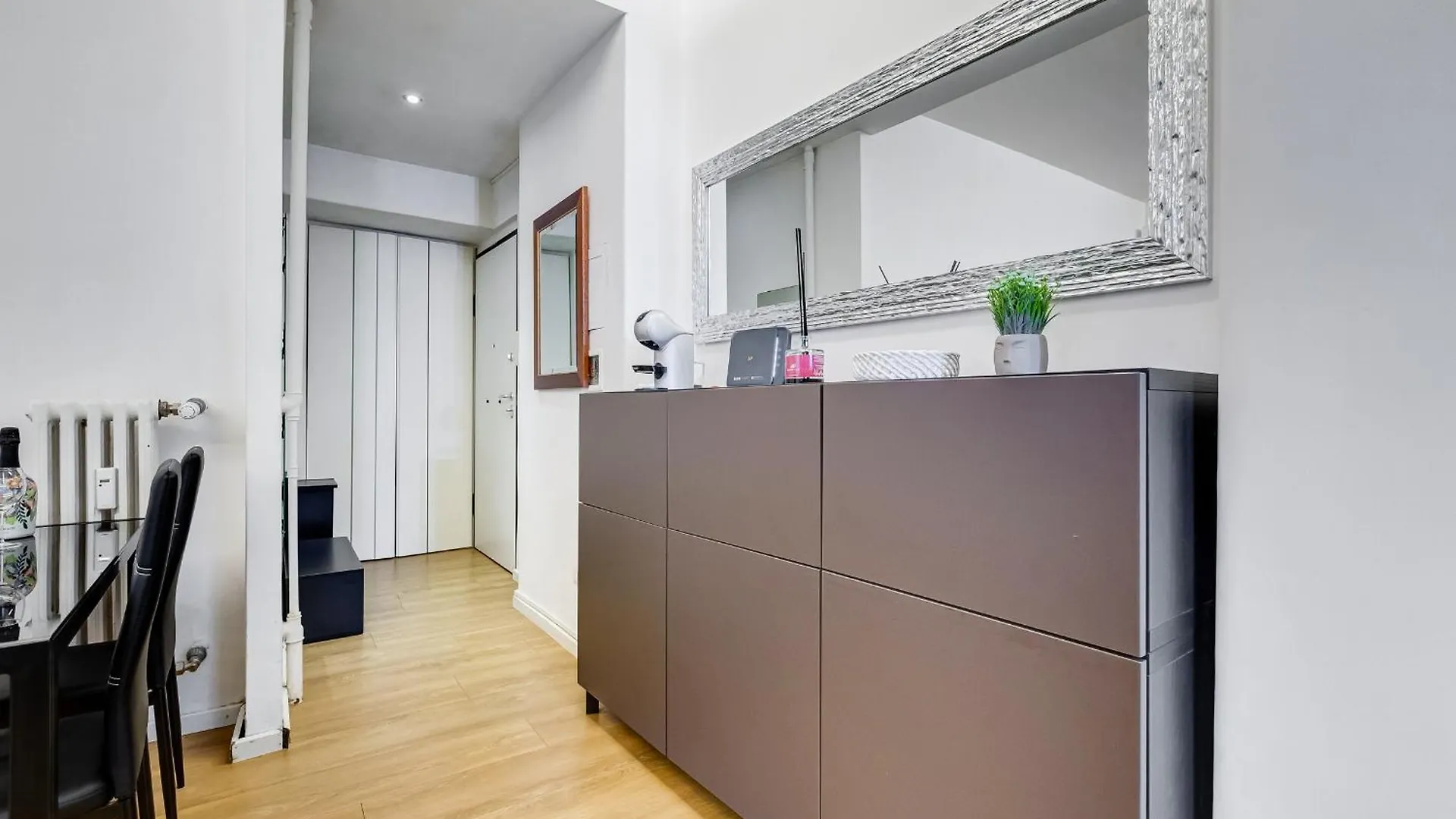 Vivilo Collection - Statonia Design Apartment Rome