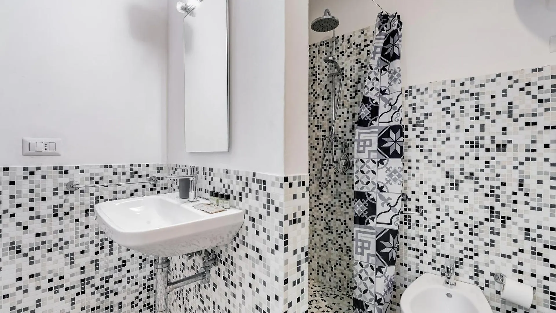 Vivilo Collection - Statonia Design Apartment Roma Italia